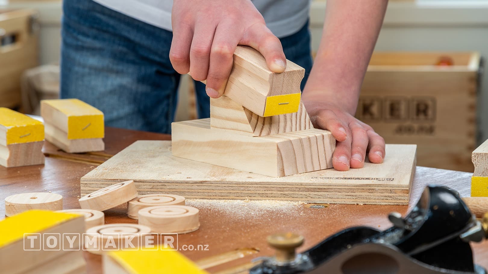 Craft a Wooden Cargo Ship